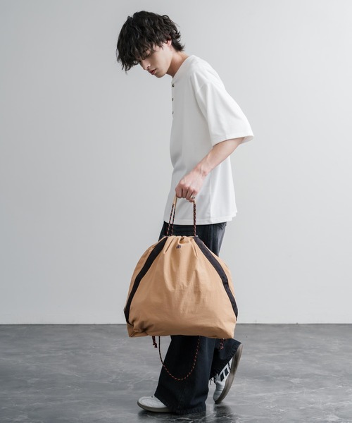 MEI（メイ）の「MEI メイ DRAW TOTE 2WAYドローコードトートバッグ/ショルダーバッグ（トートバッグ・メンズ・ベージュ/ブラック・FREE）」の16枚目の写真