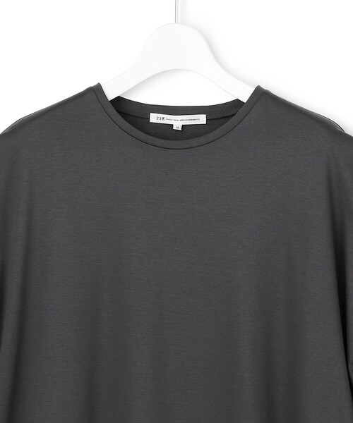 23区(ニジュウサンク)の「コットンフォルムレースコンビ カットソー(Tシャツ/カットソー・レディース・グレー系/ライトグレー系/ホワイト系・38)」の22枚目の写真