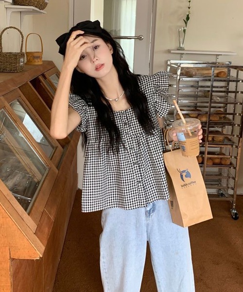 HALEY PESCA(ヘーリーペスカ)の「HALEY PESCA/ギンガムチェックスクエアネックフリルブラウス(シャツ/ブラウス・レディース・ブラック/レッド・FREE)」の16枚目の写真