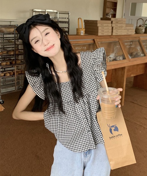 HALEY PESCA(ヘーリーペスカ)の「HALEY PESCA/ギンガムチェックスクエアネックフリルブラウス(シャツ/ブラウス・レディース・ブラック/レッド・FREE)」の17枚目の写真