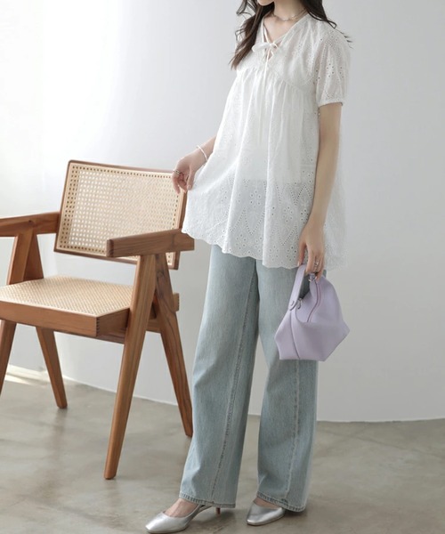 LUMIRA（アパレル）（ルミラ）の「大人可愛いパンチングレース パフスリーブ 半袖ブラウス レディース リボン付き 刺繍レース チュニックシャツ（シャツ/ブラウス・レディース・ホワイト・FREE）」の4枚目の写真