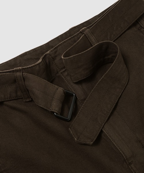LEMAIRE（ルメール）の「TWISTED BELTED PANTS（その他パンツ・メンズ・ブラウン・S/M）」の4枚目の写真