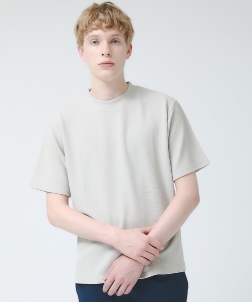 ABAHOUSE GRAY(アバハウスグレイ)の「【ヘリンボーン柄】ジャガード モックネック 半袖 Tシャツ(Tシャツ/カットソー・メンズ・ホワイト/ブラック/グレイッシュベージュ/ブラウン・46/48)」の4枚目の写真