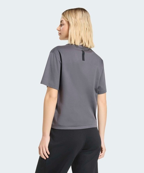 adidas（アディダス）の「アディダス Z.N.E. Tシャツ / アディダス adidas（Tシャツ/カットソー・レディース・グレー・SMALL/MEDIUM/X-SMALL/X-LARGE/XX-LARGE/LARGE）」の2枚目の写真