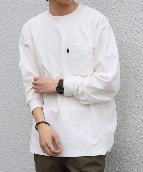 SHIPS any(シップス エニィ)の「【WEB限定】〈洗濯機可能〉リラックス ナイロンポケット クルーネック Tシャツ(ロンT)◇(Tシャツ/カットソー・メンズ・ネイビー/オリーブ/ホワイト・LARGE/MEDIUM/SMALL/X-LARGE)」の1枚目の写真