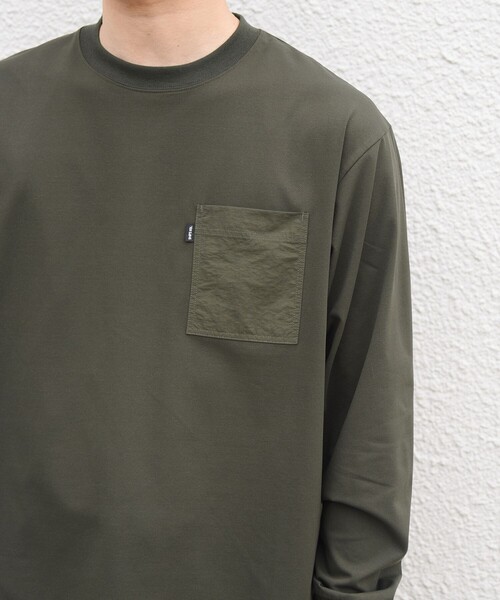 SHIPS any(シップス エニィ)の「【WEB限定】〈洗濯機可能〉リラックス ナイロンポケット クルーネック Tシャツ(ロンT)◇(Tシャツ/カットソー・メンズ・ネイビー/オリーブ/ホワイト・LARGE/MEDIUM/SMALL/X-LARGE)」の2枚目の写真