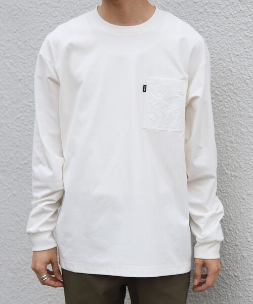 SHIPS any(シップス エニィ)の「【WEB限定】〈洗濯機可能〉リラックス ナイロンポケット クルーネック Tシャツ(ロンT)◇(Tシャツ/カットソー・メンズ・ネイビー/オリーブ/ホワイト・LARGE/MEDIUM/SMALL/X-LARGE)」の22枚目の写真