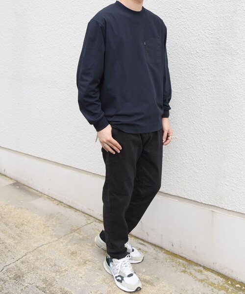 SHIPS any(シップス エニィ)の「【WEB限定】〈洗濯機可能〉リラックス ナイロンポケット クルーネック Tシャツ(ロンT)◇(Tシャツ/カットソー・メンズ・ネイビー/オリーブ/ホワイト・LARGE/MEDIUM/SMALL/X-LARGE)」の5枚目の写真