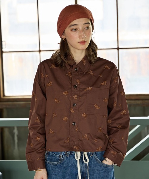 GEORGE'S(ジョージズ)の「刺繍ショートシャツジャケット(シャツ/ブラウス・レディース・ブラウン/ブルー/カーキ・FREE)」の2枚目の写真