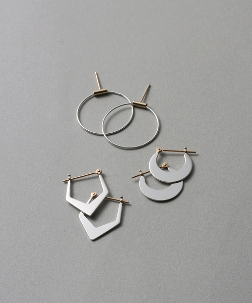 Lilas（リラ）の「《WEB限定》【SAMH by LILAS】プレートフープピアス SV（両耳）（ピアス（両耳用）・レディース・シルバー・FREE）」の4枚目の写真