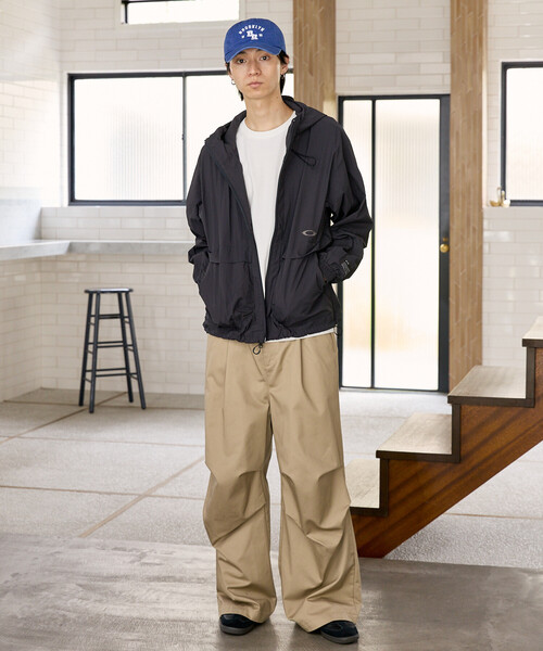 OAKLEY(オークリー)の「OAKLEY/オークリー FGL VAPOR JACKET 1.0 限定展開(ナイロンジャケット・メンズ・グレー/ブラック・LARGE/MEDIUM/SMALL)」の11枚目の写真