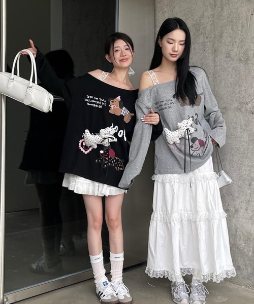 CHEER（チアー）の「ドッグマスコット付き ワンショルダーロンT / アシメカット オフショルルーズトップス（ワンちゃん取り外し可能）（Tシャツ/カットソー・レディース・ブラック/グレー・FREE）」の5枚目の写真