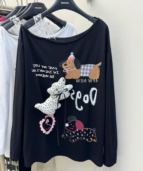 CHEER（チアー）の「ドッグマスコット付き ワンショルダーロンT / アシメカット オフショルルーズトップス（ワンちゃん取り外し可能）（Tシャツ/カットソー・レディース・ブラック/グレー・FREE）」の6枚目の写真