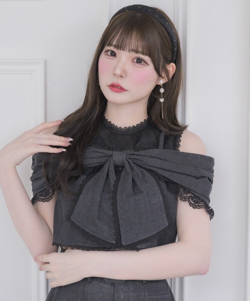 couture BY ROJITA(クチュールバイロジータ)の「【セットアップ対応】リボンオフショルトップス(その他トップス・レディース・ブラック/ピンクベージュ・FREE)」の2枚目の写真