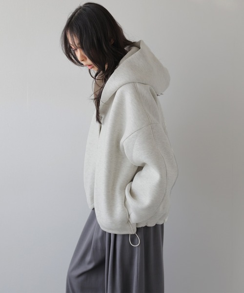 AMELY(エミリー)の「ダンボールニットパーカー/ショート丈/軽量(パーカー・レディース・グレー/ホワイト/ブラック・フリー)」の14枚目の写真