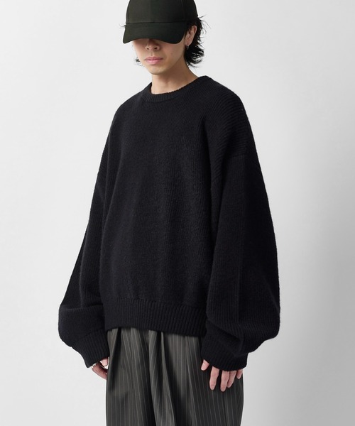 Lui's(ルイス)の「【Neucon】VOLUME CROPPED CREW KNIT / 畦編みボリュームクロップドクルーネックニット(ニット/セーター・メンズ・グレー/ブラウン/ブラック/ネイビー・2/1)」の7枚目の写真