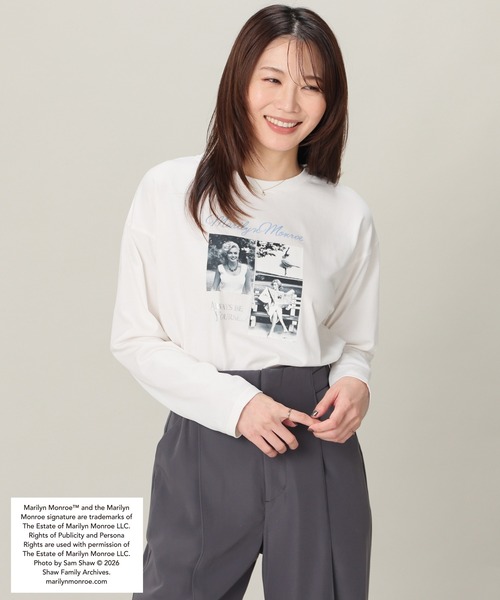GLACIER lusso(グラシアルッソ)の「マリリン・モンロー/Tシャツ(Tシャツ/カットソー・レディース・スミクロ/ホワイト×ピンク/ホワイト×ブルー・L/LL/M/S)」の1枚目の写真
