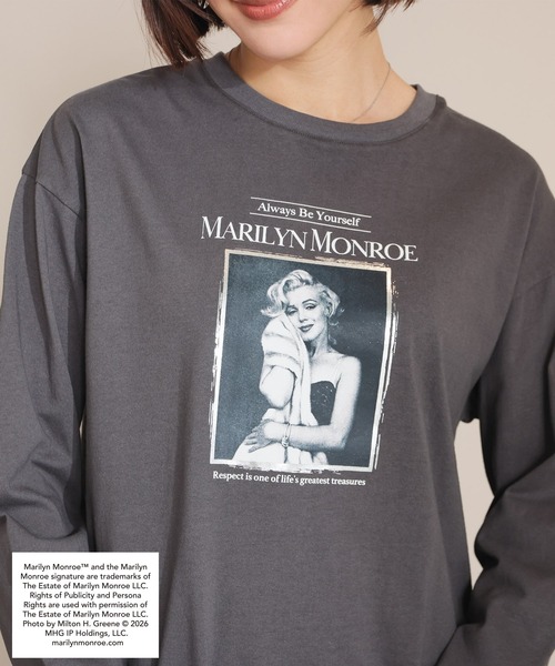 GLACIER lusso(グラシアルッソ)の「マリリン・モンロー/Tシャツ(Tシャツ/カットソー・レディース・スミクロ/ホワイト×ピンク/ホワイト×ブルー・L/LL/M/S)」の12枚目の写真