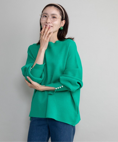 lodie(ロディ)の「【全6色展開】袖パール バルーン袖ニット(ニット/セーター・レディース・ブラック/オフホワイト/グリーン/ブルー/レッド/グレイッシュベージュ・FREE)」の4枚目の写真