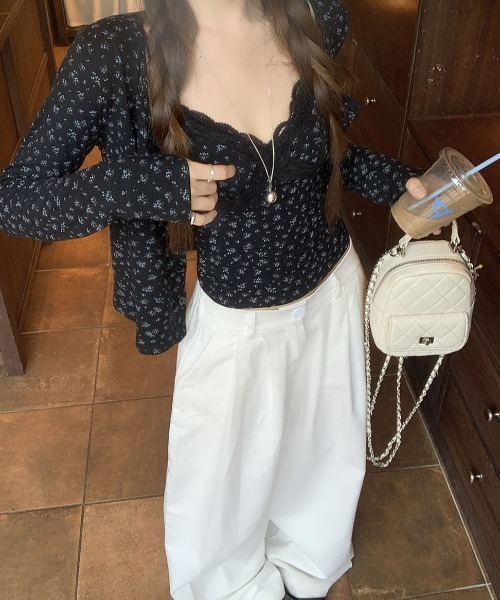 mebole（メボレ）の「flower camisole+cardigan ensemble（アンサンブル・レディース・ブラック・FREE）」の11枚目の写真