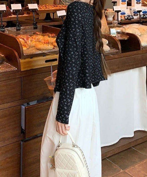 mebole（メボレ）の「flower camisole+cardigan ensemble（アンサンブル・レディース・ブラック・FREE）」の18枚目の写真