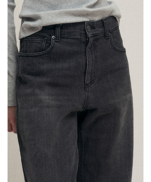 MALOUPE(マロップ)の「9166 ストレートフィットデニム (ブラック)(デニムパンツ・レディース・ブラック・30/26/28)」の6枚目の写真