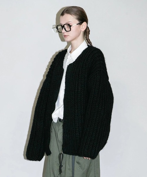 my beautiful landlet（マイビューティフルランドレット）の「【my beautiful landlet】JAPAN HAND KNITTED ZIP BLOUSON（ニット/セーター・メンズ・ブルー/ブラック/オリーブ・1）」の4枚目の写真