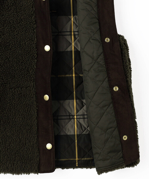 Barbour(バブアー)の「限定展開 Barbour/バブアー dulsie liner(ダウンベスト・レディース・ベージュ/オリーブ/ブラック・10)」の7枚目の写真