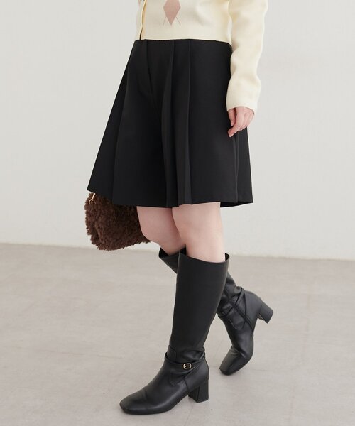 natural couture（ナチュラルクチュール）の「〈canami〉ベコベコ金釦ショートパンツ（その他パンツ・レディース・ブラック/ブラウン系その他2/ライトベージュ/ブラウン系その他・FREE）」の6枚目の写真