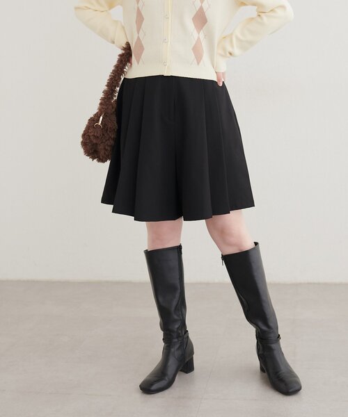 natural couture（ナチュラルクチュール）の「〈canami〉ベコベコ金釦ショートパンツ（その他パンツ・レディース・ブラック/ブラウン系その他2/ライトベージュ/ブラウン系その他・FREE）」の7枚目の写真