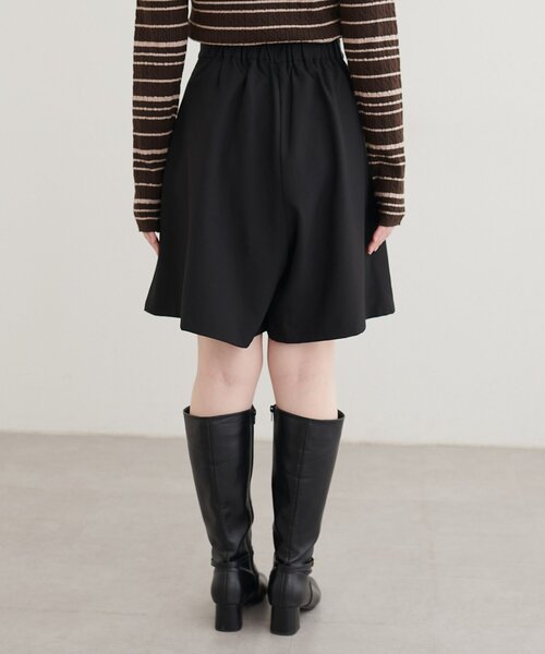 natural couture（ナチュラルクチュール）の「〈canami〉ベコベコ金釦ショートパンツ（その他パンツ・レディース・ブラック/ブラウン系その他2/ライトベージュ/ブラウン系その他・FREE）」の11枚目の写真