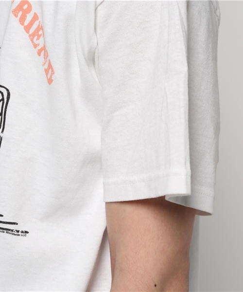 JUNK FOOD(ジャンクフード)の「MUSIC IS MY BEST FRIEND/スヌーピー Tシャツ(Tシャツ/カットソー・メンズ・ホワイト・SMALL/MEDIUM/LARGE)」の5枚目の写真