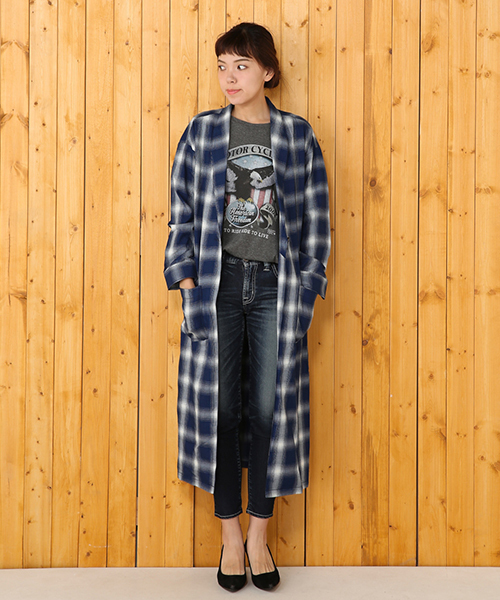 RODEO CROWNS WIDE BOWL(ロデオクラウンズワイドボウル)の「ロング インディゴ オンブレー チェックガウン(その他アウター・レディース・ホワイト系その他/レッド系その他・FREE)」の1枚目の写真