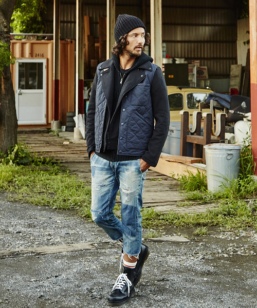 HYSTERIC GLAMOUR(ヒステリックグラマー)の「プリマロフトポリエステルタフタ リバーシブルベスト(ダウンベスト・メンズ・ベージュ/ネイビー/ブラック・SMALL/MEDIUM/LARGE)」の12枚目の写真