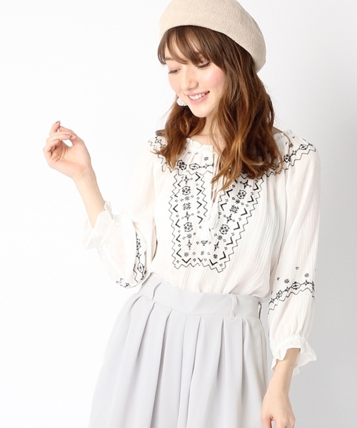 Heather（ヘザー）の「ボヘシシュウ＊ブラウス7分袖 747515 （シャツ/ブラウス・レディース・ホワイト系その他2/ブラック系その他/ホワイト系その他・FREE）」の2枚目の写真