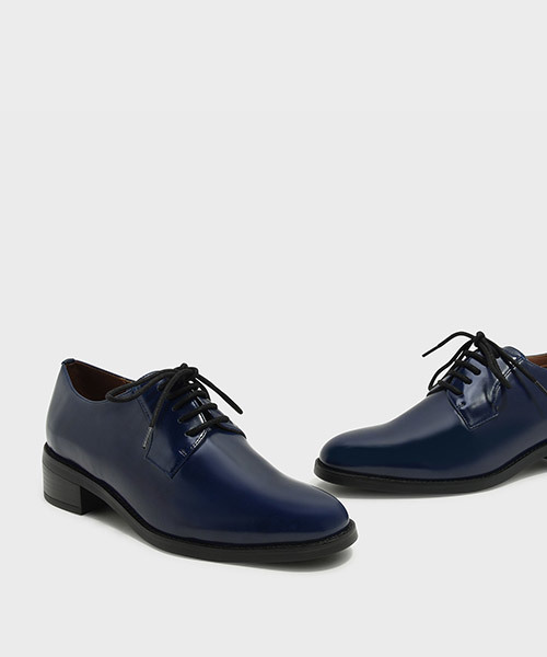 CHARLES & KEITH（チャールズ & キース）の「レースアップフラット / LACE-UP FLATS（モカシン/デッキシューズ・レディース・ネイビー・22.5cm/25cm/23.5cm/23cm/24.5cm）」の5枚目の写真