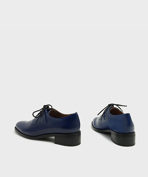 CHARLES & KEITH（チャールズ & キース）の「レースアップフラット / LACE-UP FLATS（モカシン/デッキシューズ・レディース・ネイビー・22.5cm/25cm/23.5cm/23cm/24.5cm）」の4枚目の写真