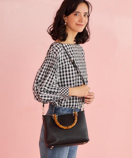 green label relaxing（グリーンレーベルリラクシング）の「CS バンブー 2WAY SMALL バッグ（ショルダーバッグ・レディース・ブラック/ダークブラウン/ベージュ・FREE）」の2枚目の写真