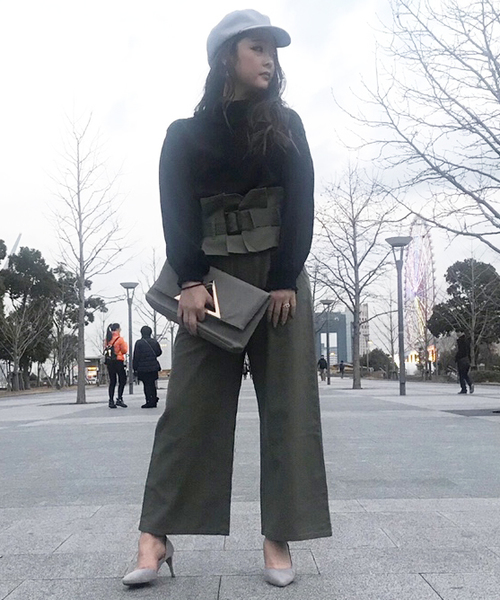 VENCEEXCHANGE（ヴァンスエクスチェンジ）の「フリルネックブラウス                       （シャツ/ブラウス・レディース・ブラック/オフホワイト/グリーン/その他35・MEDIUM）」の8枚目の写真