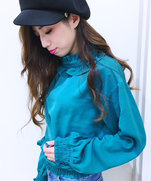 VENCEEXCHANGE（ヴァンスエクスチェンジ）の「フリルネックブラウス                       （シャツ/ブラウス・レディース・ブラック/オフホワイト/グリーン/その他35・MEDIUM）」の15枚目の写真