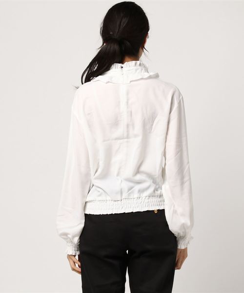 VENCEEXCHANGE（ヴァンスエクスチェンジ）の「フリルネックブラウス                       （シャツ/ブラウス・レディース・ブラック/オフホワイト/グリーン/その他35・MEDIUM）」の5枚目の写真