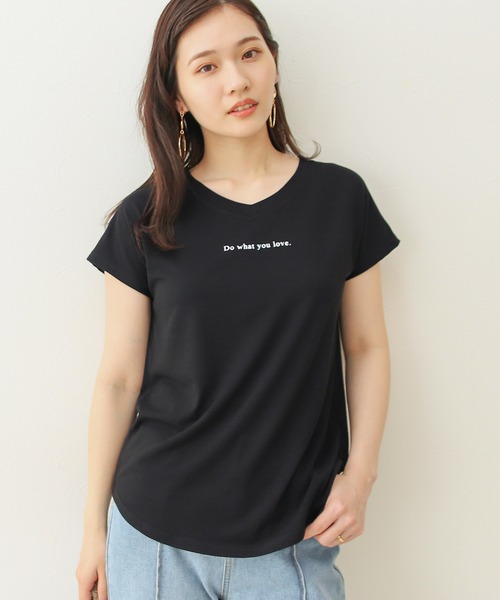 Social GIRL（ソーシャルガール）の「シンプルベーシックＶネックＴシャツ（Tシャツ/カットソー・レディース・ホワイト/ブラック/ライトグレー/ブラック×ホワイト/ホワイト×ブラック/マジェンタ/オリーブ/ブラック系その他/ホワイト系その他/グレー系その他/レッド/ホワイト系その他4/ホワイト系その他2/ホワイト系その他3/ブラック系その他2/ブラック系その他3/ベージュ/ネイビー/モカ/カーキ/パープル/ピンク/イエロー/オレンジ・LL/M/3L/L/S）」の9枚目の写真