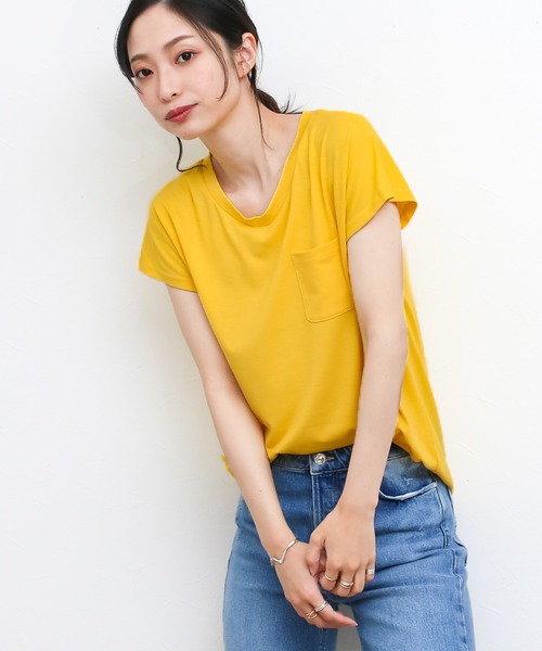 Social GIRL（ソーシャルガール）の「シンプルベーシックＶネックＴシャツ（Tシャツ/カットソー・レディース・ホワイト/ブラック/ライトグレー/ブラック×ホワイト/ホワイト×ブラック/マジェンタ/オリーブ/ブラック系その他/ホワイト系その他/グレー系その他/レッド/ホワイト系その他4/ホワイト系その他2/ホワイト系その他3/ブラック系その他2/ブラック系その他3/ベージュ/ネイビー/モカ/カーキ/パープル/ピンク/イエロー/オレンジ・LL/M/3L/L/S）」の20枚目の写真