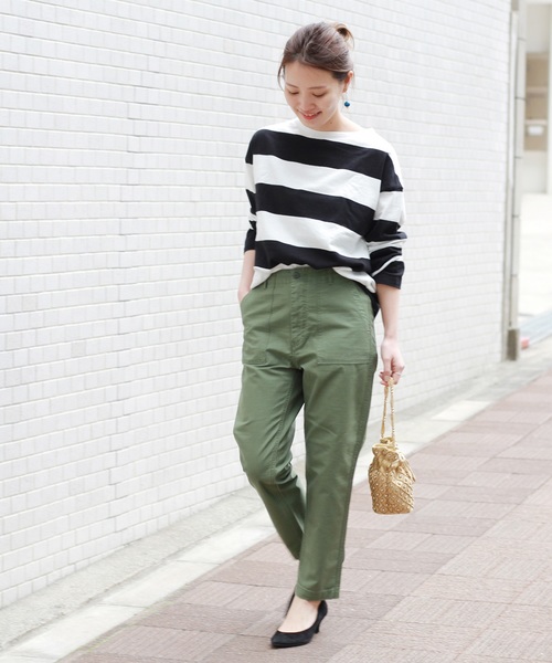 JOURNAL STANDARD relume（ジャーナルスタンダード　レリューム）の「バックサテン ベイカー テーパード パンツ（カーゴパンツ・レディース・カーキ・34/36/38/40）」の14枚目の写真