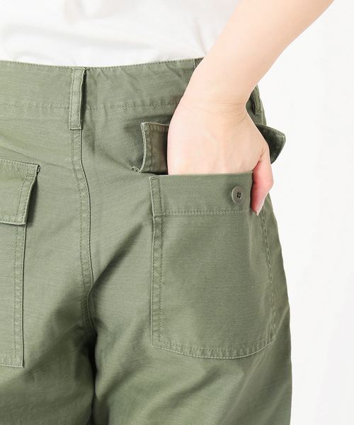 JOURNAL STANDARD relume（ジャーナルスタンダード　レリューム）の「バックサテン ベイカー テーパード パンツ（カーゴパンツ・レディース・カーキ・34/36/38/40）」の10枚目の写真