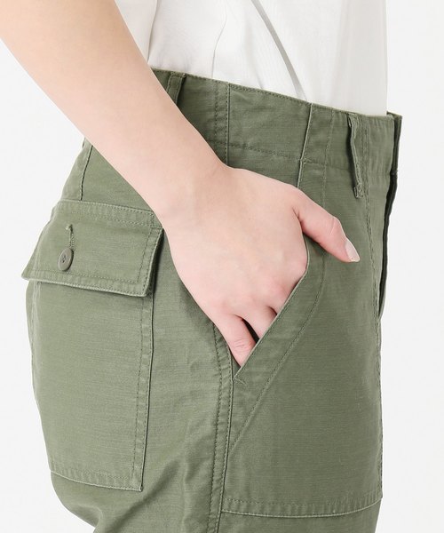 JOURNAL STANDARD relume（ジャーナルスタンダード　レリューム）の「バックサテン ベイカー テーパード パンツ（カーゴパンツ・レディース・カーキ・34/36/38/40）」の13枚目の写真