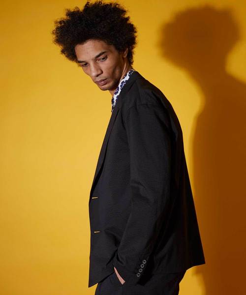 UNITED TOKYO(ユナイテッドトウキョウ)の「シアサッカーボックスライトジャケット(テーラードジャケット・メンズ・ブラック・1/2/3)」の5枚目の写真