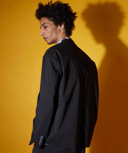 UNITED TOKYO(ユナイテッドトウキョウ)の「シアサッカーボックスライトジャケット(テーラードジャケット・メンズ・ブラック・1/2/3)」の6枚目の写真