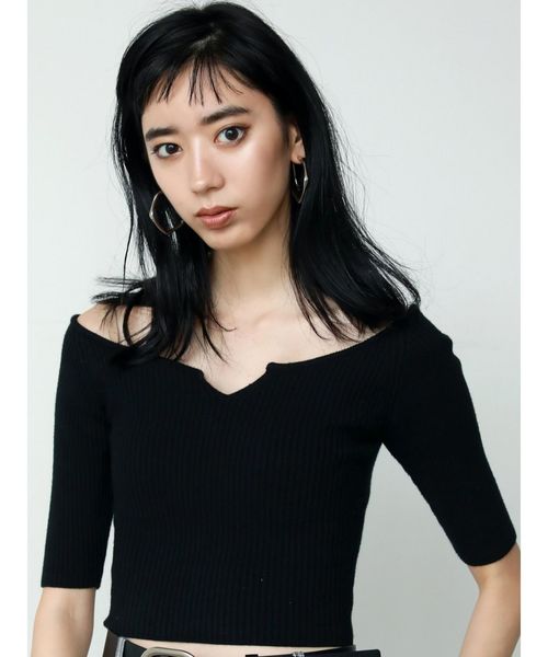 EMODA（エモダ）の「2WAYリブニットトップ（Tシャツ/カットソー・レディース・ブラック/レッド/その他/マスタード・FREE）」の12枚目の写真