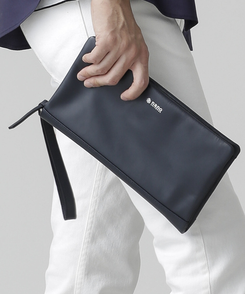 NANO universe（ナノユニバース）の「スムースレザークラッチバッグ（クラッチバッグ・メンズ・ブラック/ベージュ/ネイビー/ブラウン・FREE）」の4枚目の写真